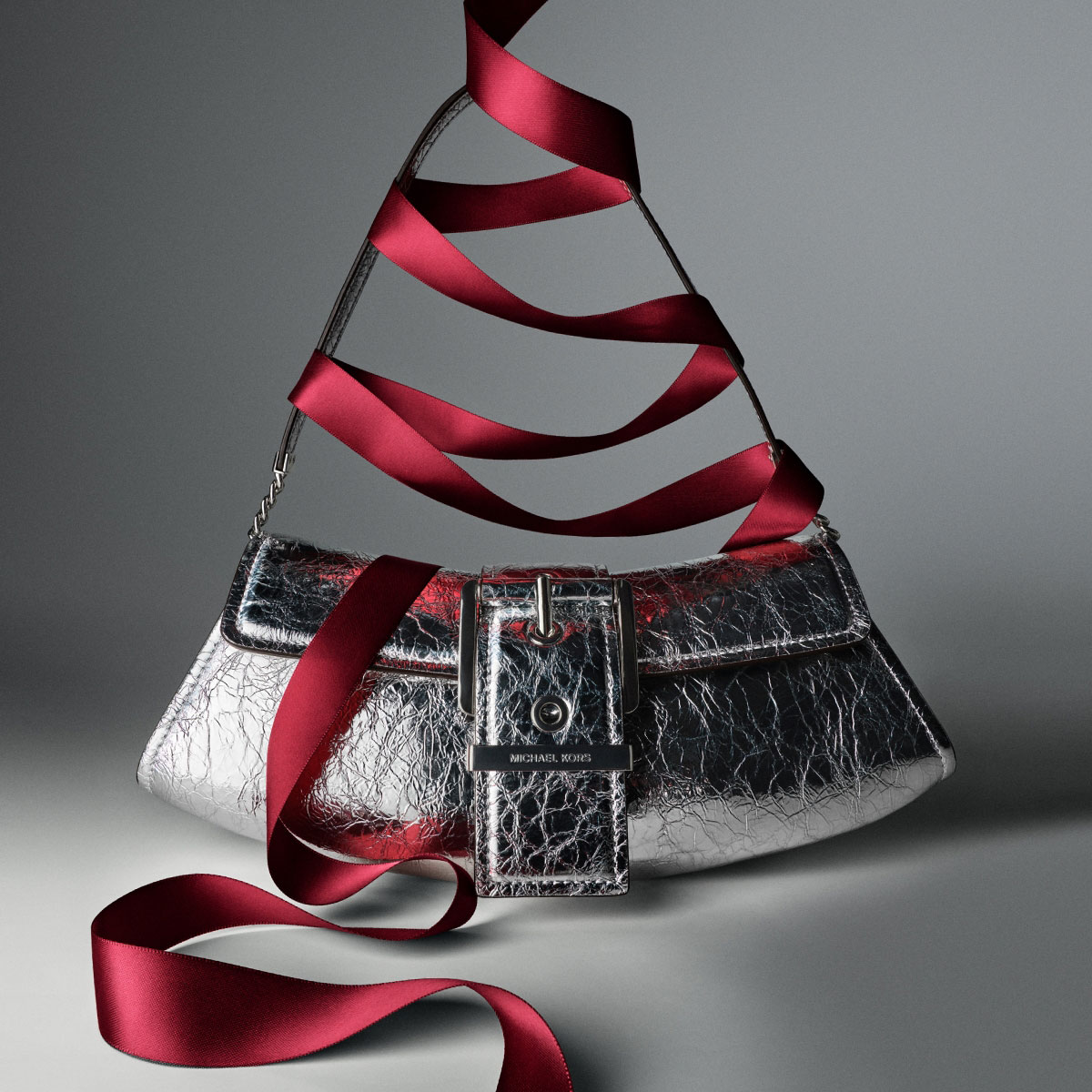 STOCKING STUNNERS GLEAMING GIFTS ARE AT THE TOP OF EVERYONE'S LIST.